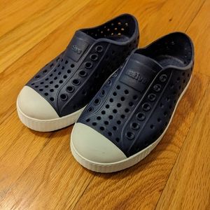 NWOB Native Shoes kids size 9